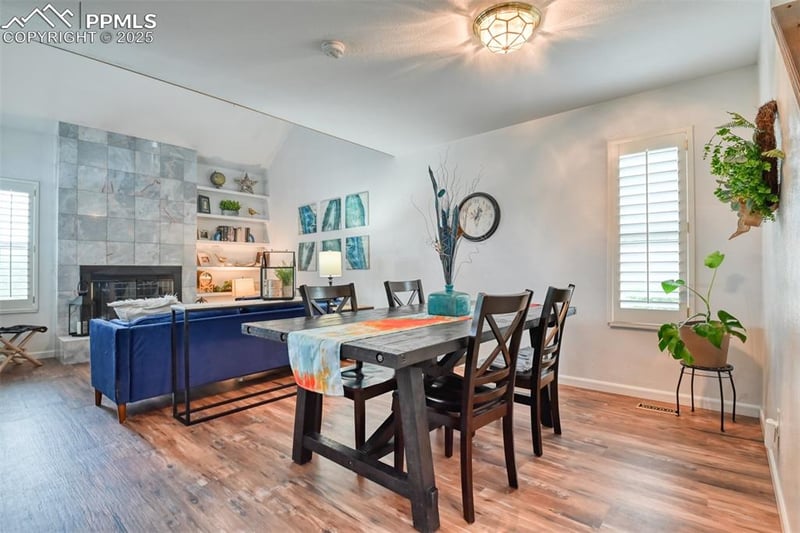 426 Cobblestone Dr, Colorado Springs, CO 80906