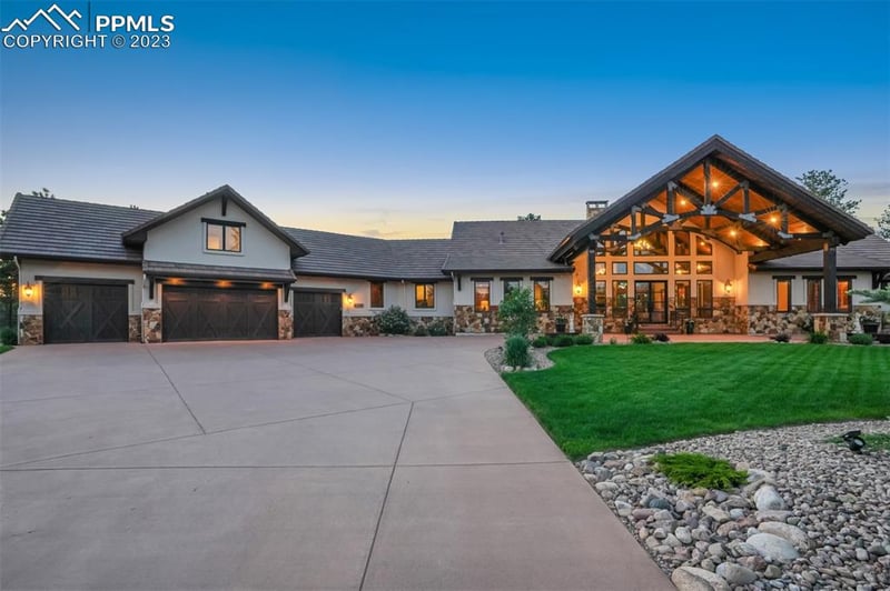 4260 Foxchase Way, Colorado Springs, CO 80908