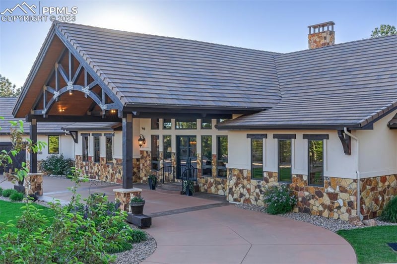 4260 Foxchase Way, Colorado Springs, CO 80908