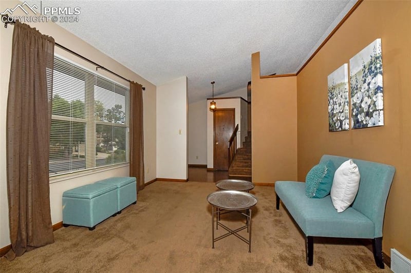 4260 Loch Lomond Ln, Colorado Springs, CO 80909