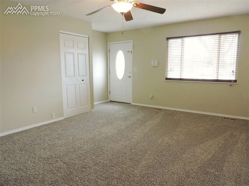 4260 Shining Way, Colorado Springs, CO 80916