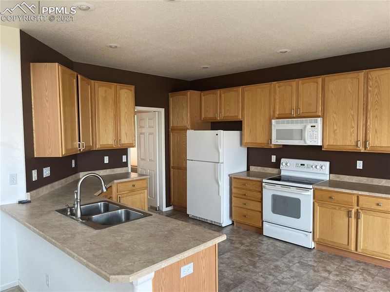 4289 Ashby Field Dr, Colorado Springs, CO 80922