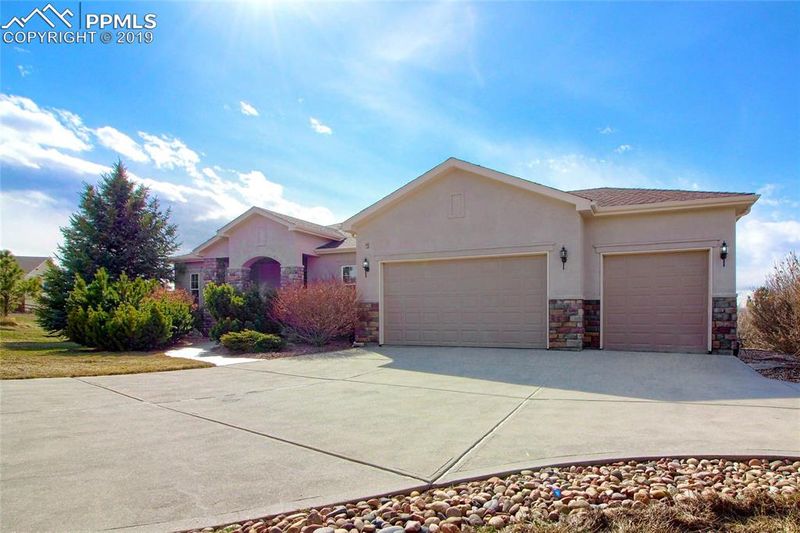 429 Bell Star Cir, Castle Rock, CO 80104