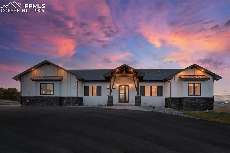 4290 Pinehurst Cir, Colorado Springs, CO 80908