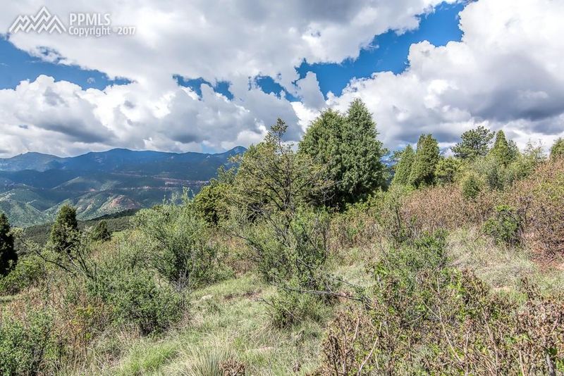 4290 Three Graces Dr, Colorado Springs, CO 80904