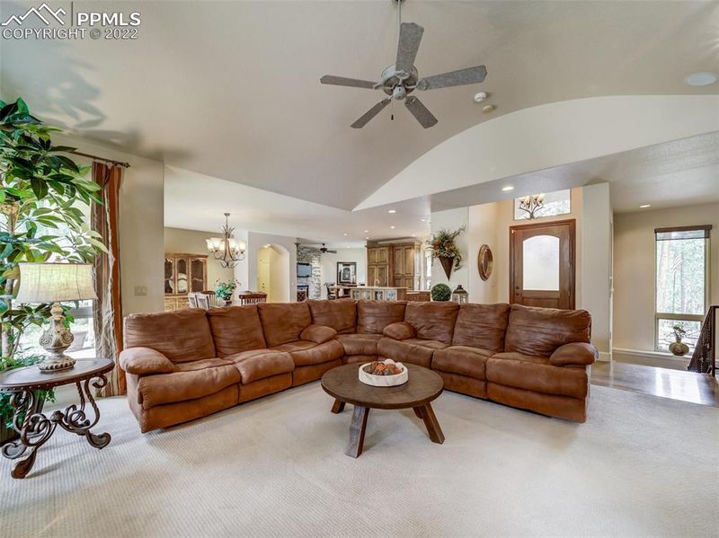 4294 Cheyenne Dr, Larkspur, CO 80118
