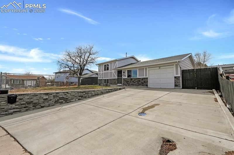 4303 Millburn , Colorado Springs, CO 80906