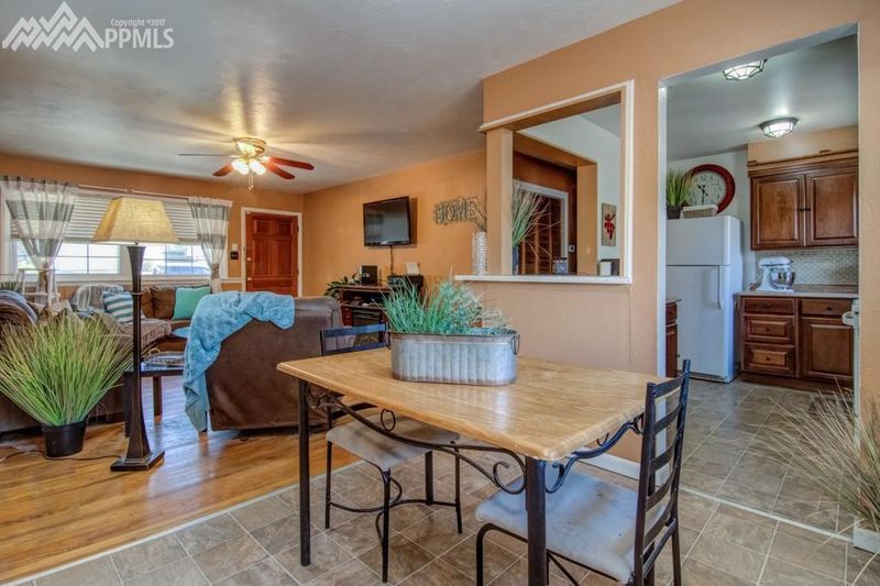 4304 Mallow Rd, Colorado Springs, CO 80907