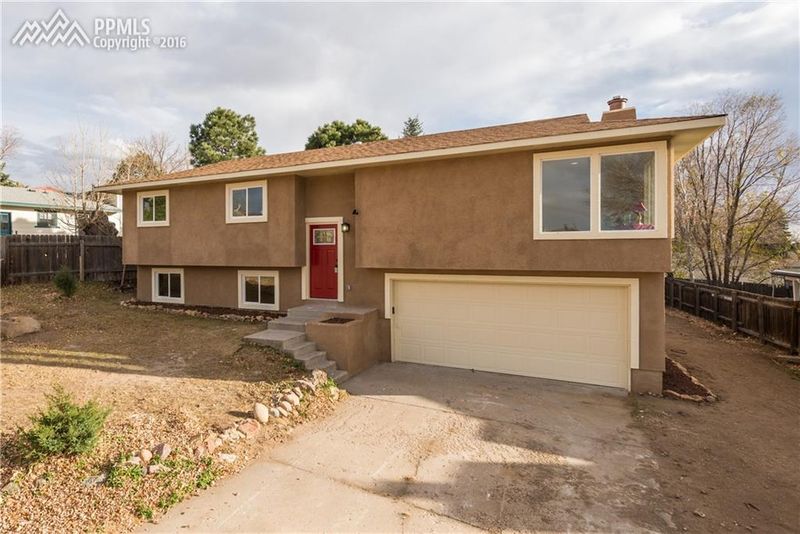 431 Locust Dr, Colorado Springs, CO 80907