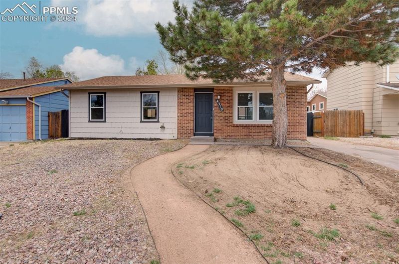 4310 Moonbeam Dr, Colorado Springs, CO 80916