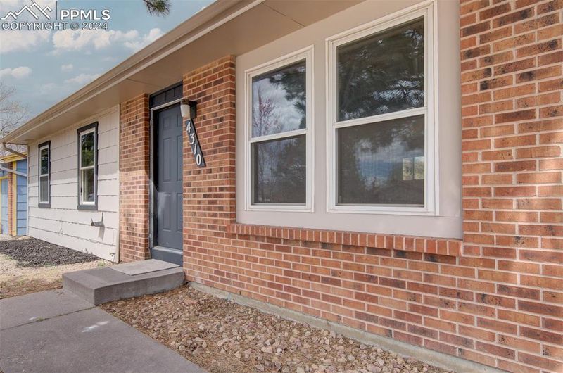 4310 Moonbeam Dr, Colorado Springs, CO 80916