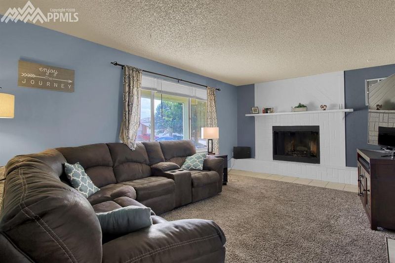 4312 Moonbeam Dr, Colorado Springs, CO 80916