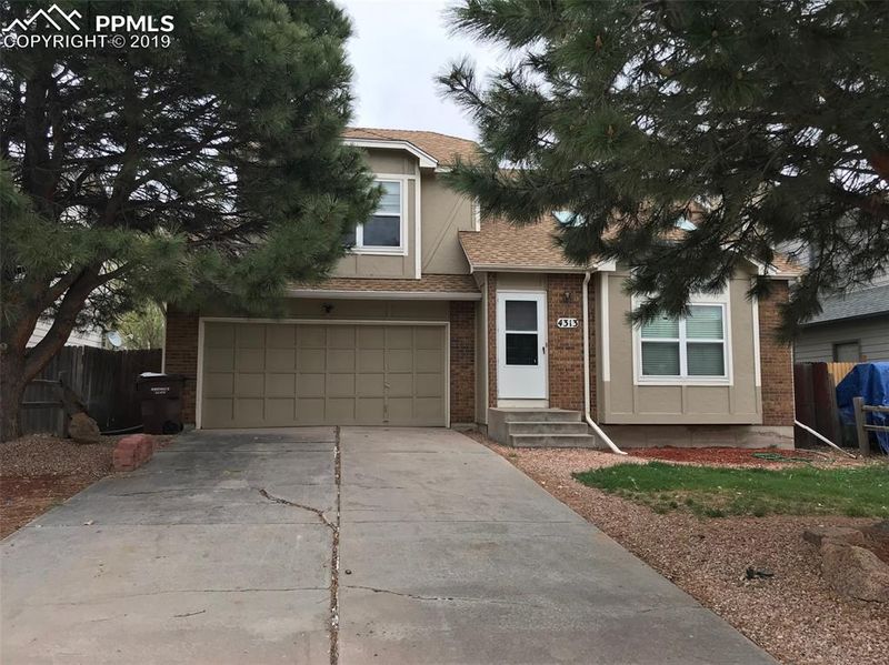 4313 Horizonpoint Dr, Colorado Springs, CO 80925