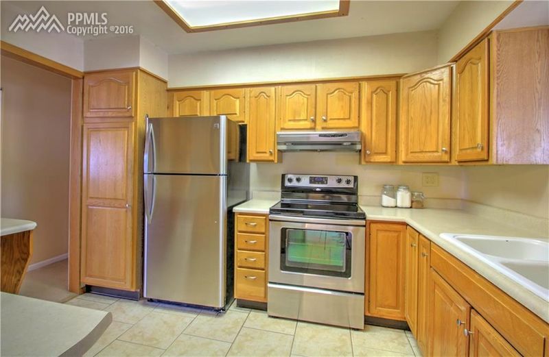 432 Squire St, Colorado Springs, CO 80911