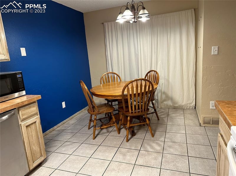 4326 Hawks Lookout Ln, Colorado Springs, CO 80916