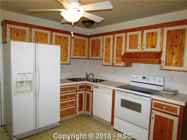 4335 W Eastcrest Cir, Colorado Springs, CO 80916