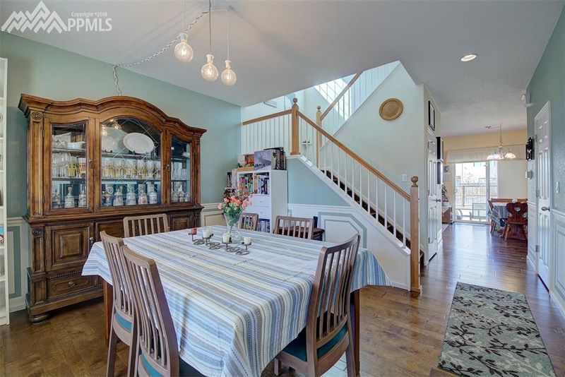 4335 Round Hill Dr, Colorado Springs, CO 80922