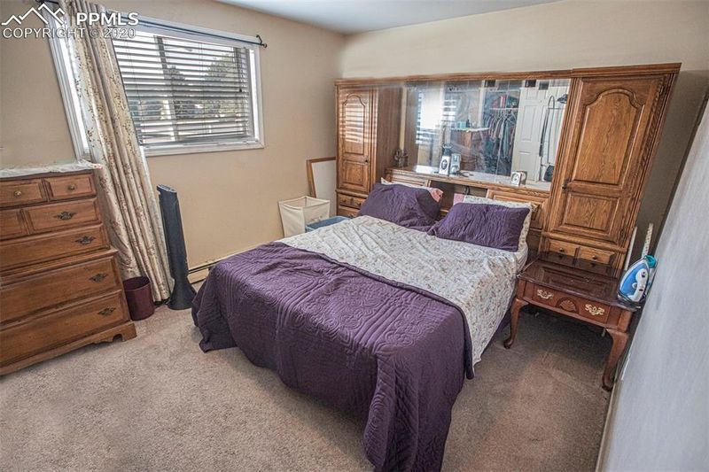 4338 N Chestnut St, Colorado Springs, CO 80907