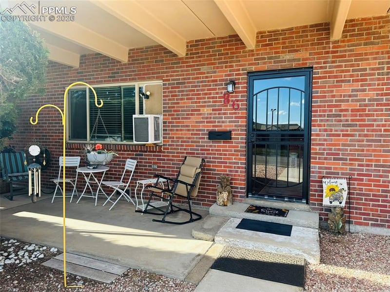 434 Valley Hi Cir #B6, Colorado Springs, CO 80910