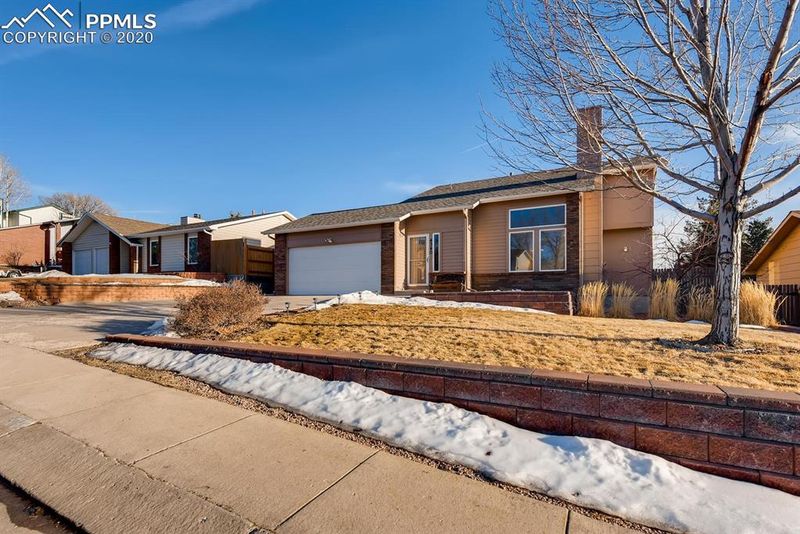4340 Scotch Pine Dr, Colorado Springs, CO 80920