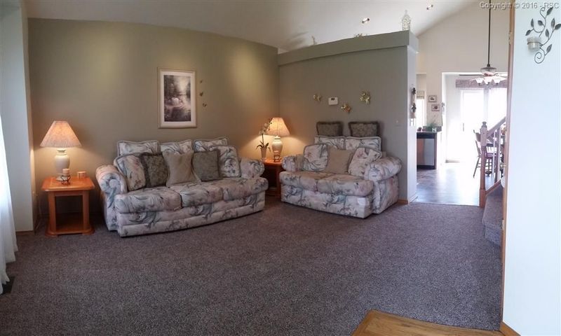 4345 Golf Club Dr, Colorado Springs, CO 80922