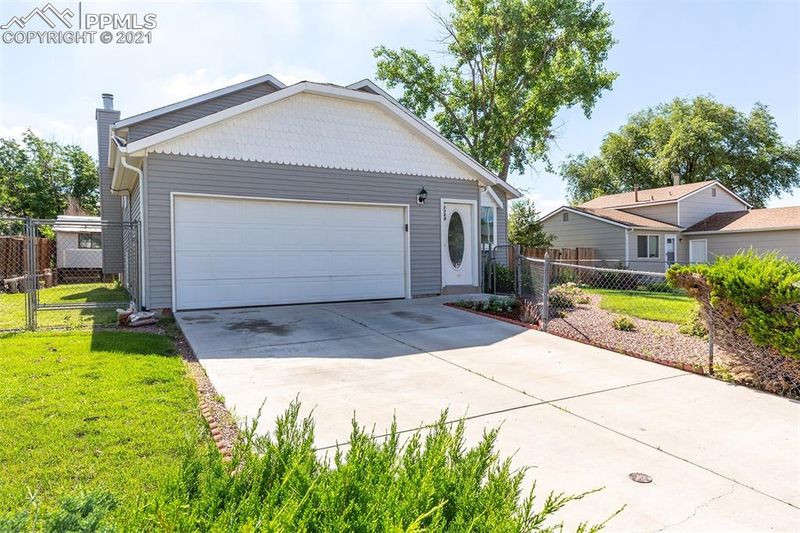 4349 Deerfield Hills Rd, Colorado Springs, CO 80916