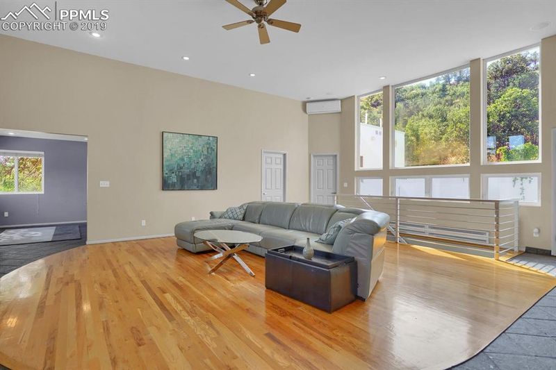 435 Bond St, Manitou Springs, CO 80829