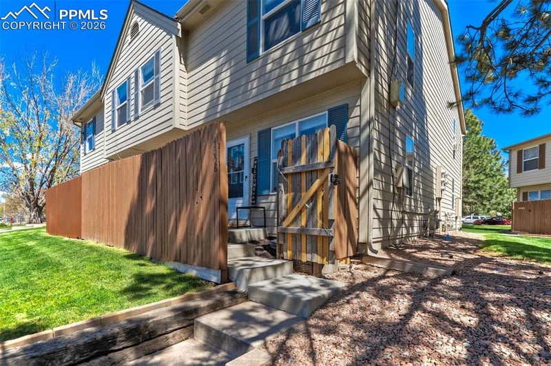 4358 Hawks Lookout Ln, Colorado Springs, CO 80916