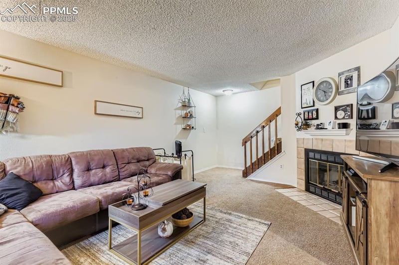 4386 Hawks Lookout Ln, Colorado Springs, CO 80916