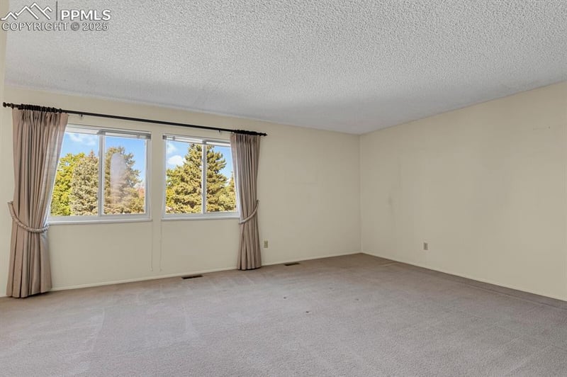 439 Cielo Vista St, Colorado Springs, CO 80911