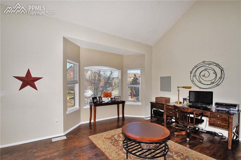 4390 Stonehaven Dr, Colorado Springs, CO 80906