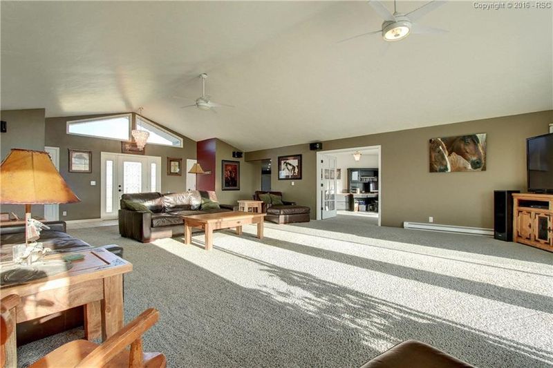 43900 Private 39 Rd, Elizabeth, CO 80107