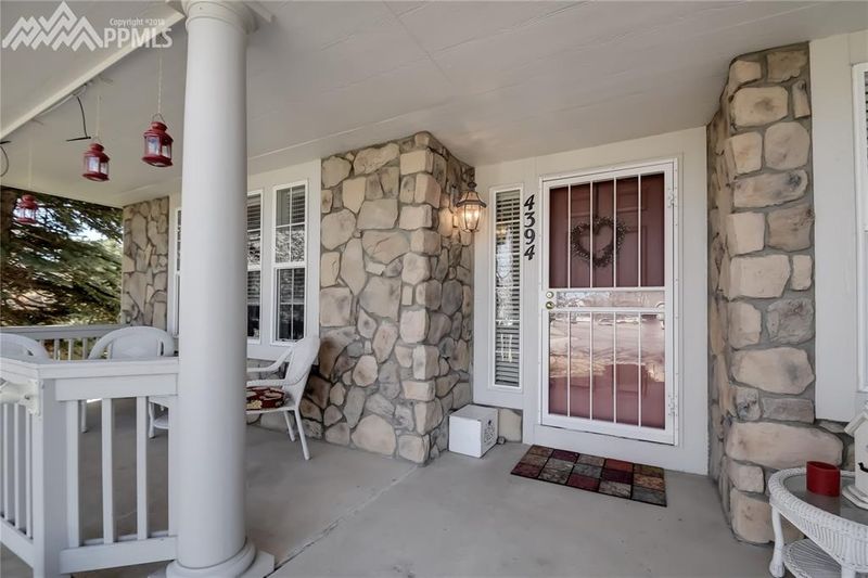 4394 Bobolink Dr, Castle Rock, CO 80109