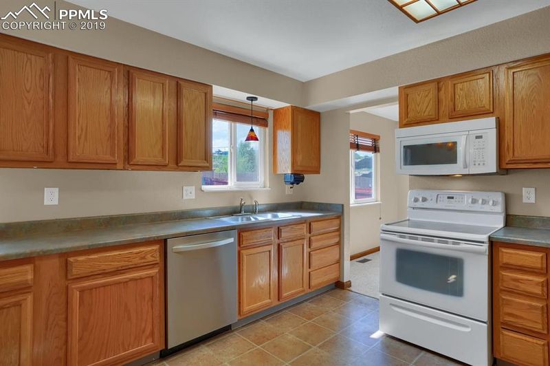 4396 Excursion Dr, Colorado Springs, CO 80911