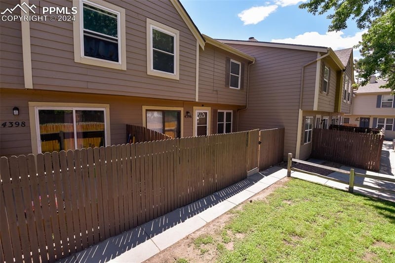 4396 Hawks Lookout Ln, Colorado Springs, CO 80916