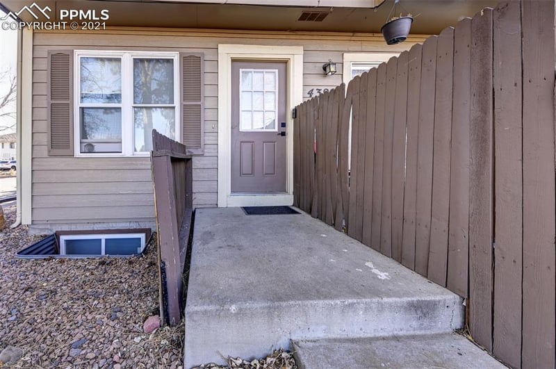 4398 Hawks Lookout Ln, Colorado Springs, CO 80916