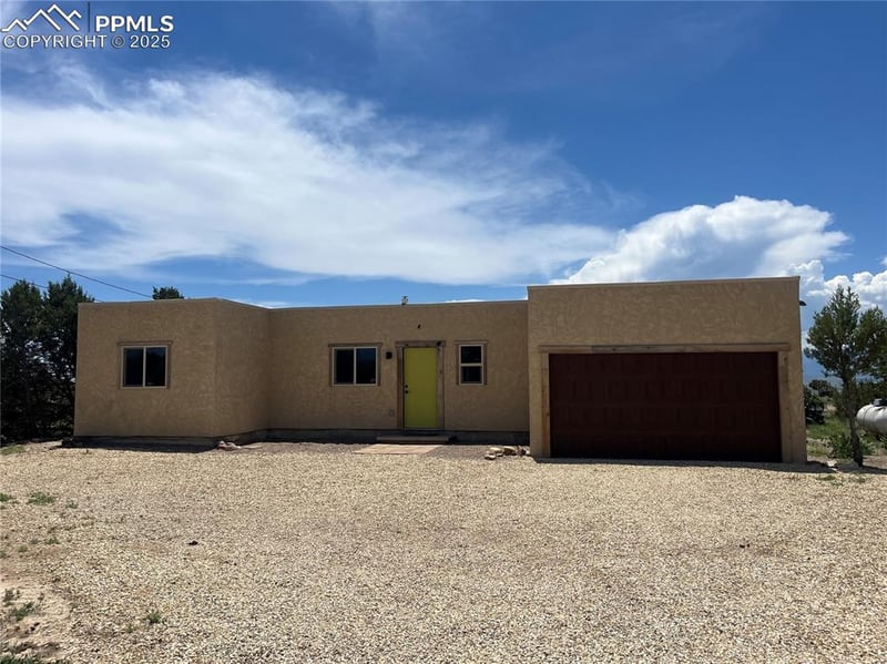 44 3rd St, Penrose, CO 81240