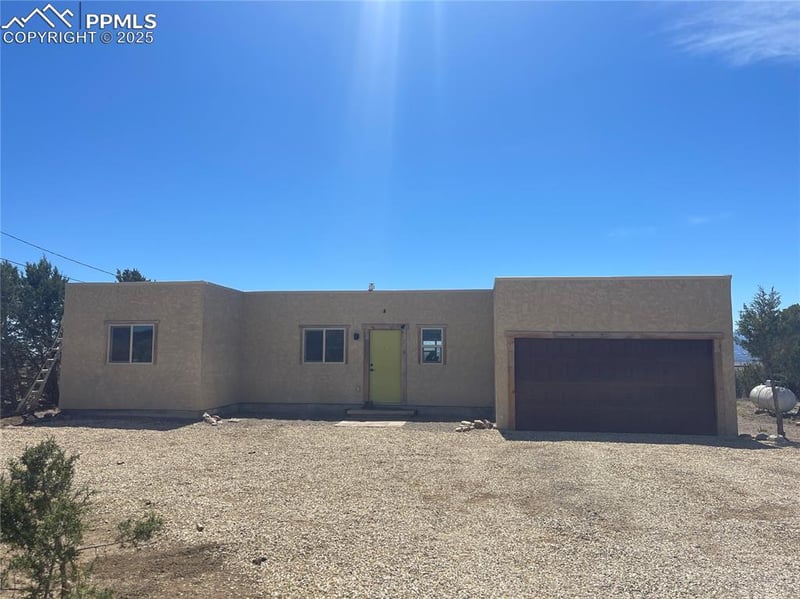 44 3rd St, Penrose, CO 81240