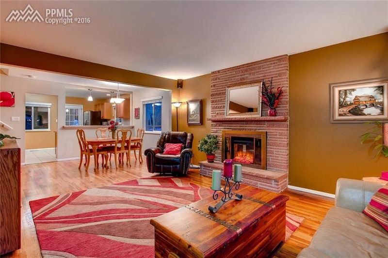 4407 Edwinstowe Ave, Colorado Springs, CO 80907