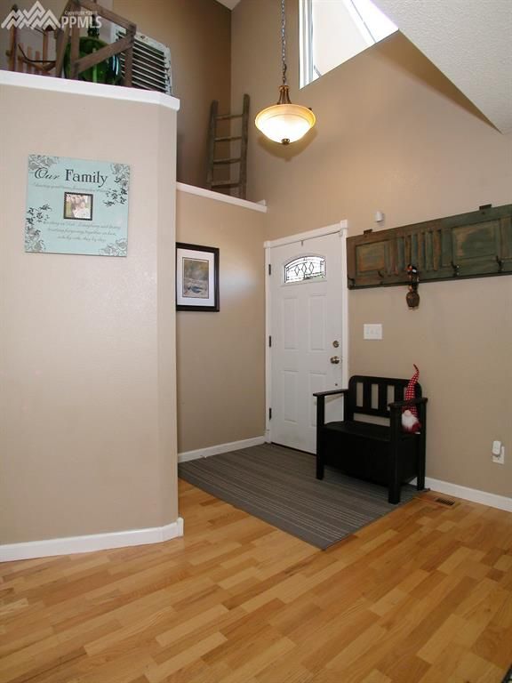 4410 Stonehaven Dr, Colorado Springs, CO 80906