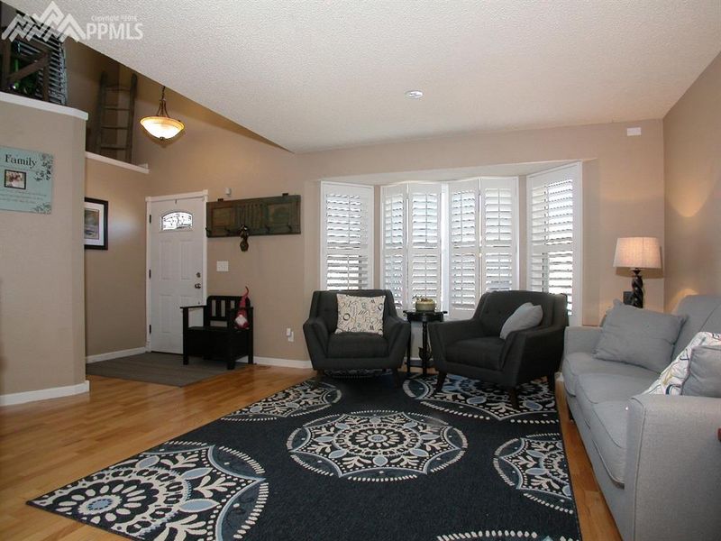 4410 Stonehaven Dr, Colorado Springs, CO 80906