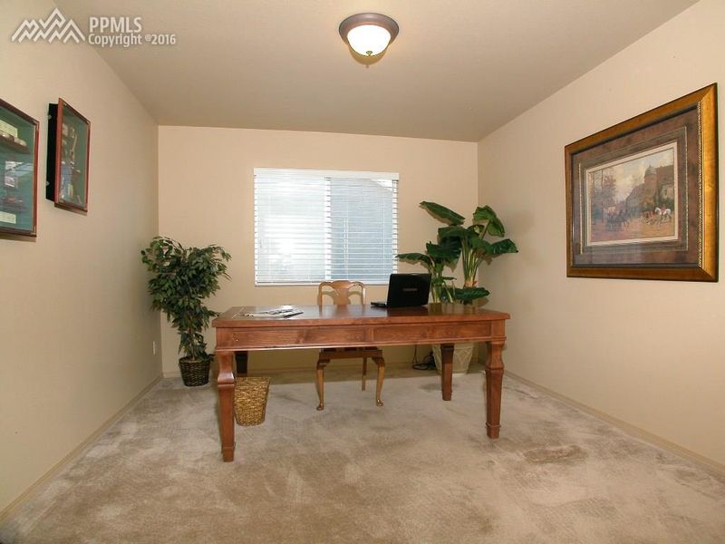 4414 Centerville Dr, Colorado Springs, CO 80922