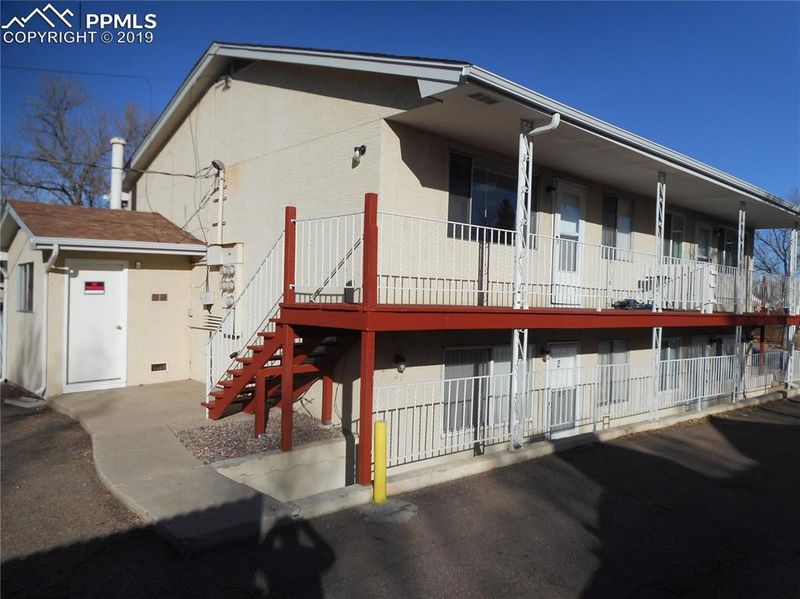 4414 N Chestnut St, Colorado Springs, CO 80907