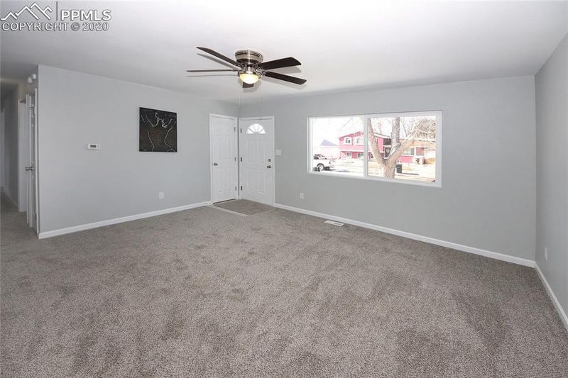 4415 Dewey Dr, Colorado Springs, CO 80916