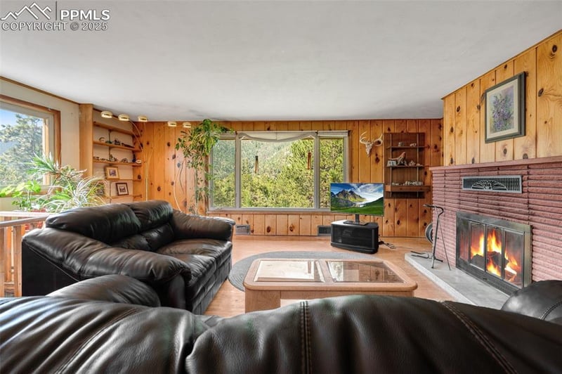 4415 Heizer St, Cascade, CO 80809