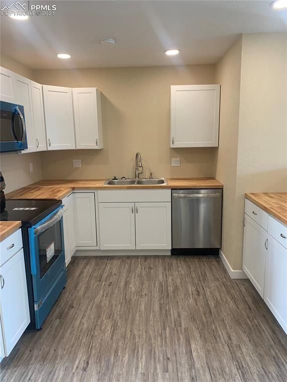 4416 S Chamberlin Dr, Colorado Springs, CO 80906