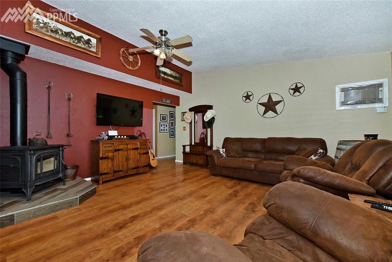 4420 N Rosebud Ln, Peyton, CO 80831