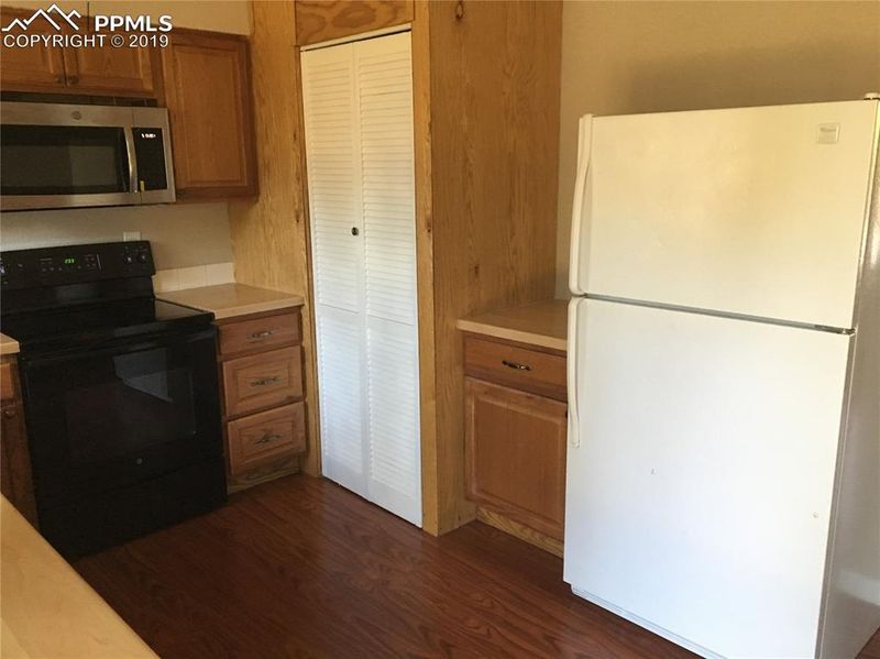 4425 Beaumont Rd, Colorado Springs, CO 80916