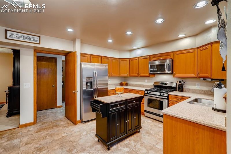 4425 Sagamore Dr, Colorado Springs, CO 80920