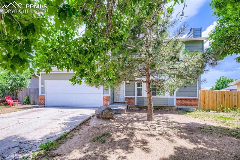 4427 Harwood Rd, Colorado Springs, CO 80916